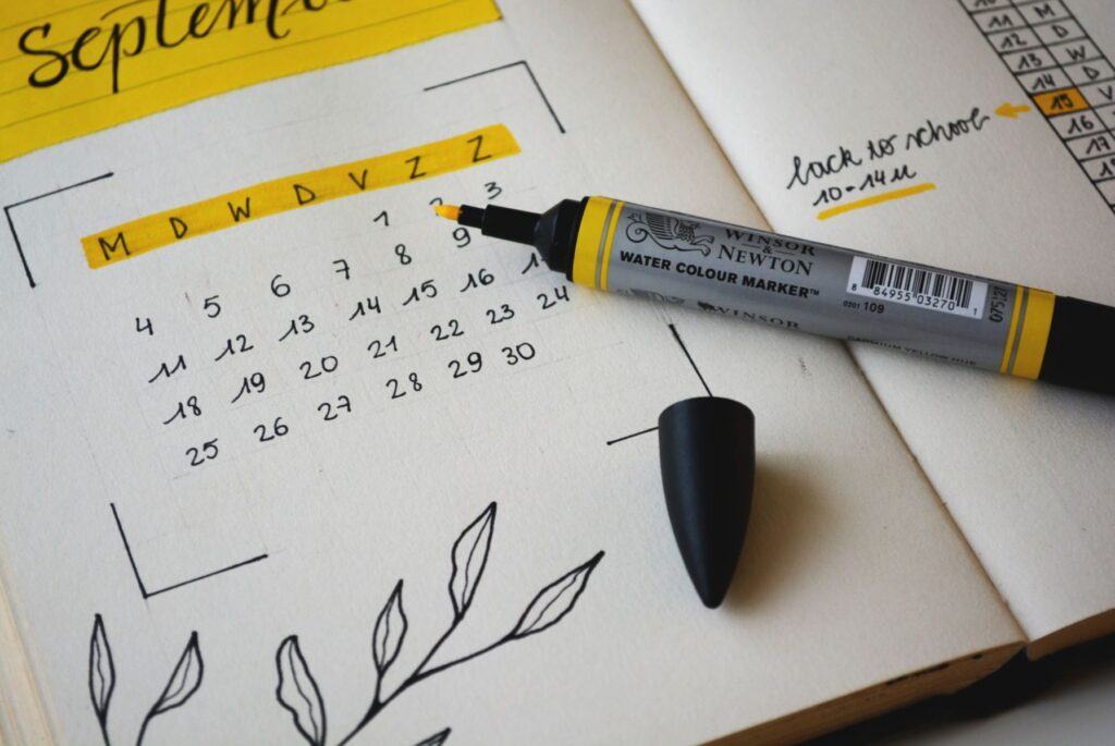 Lịch vạn niên qua các thời kỳ lịch sử: Biến động không ngừng