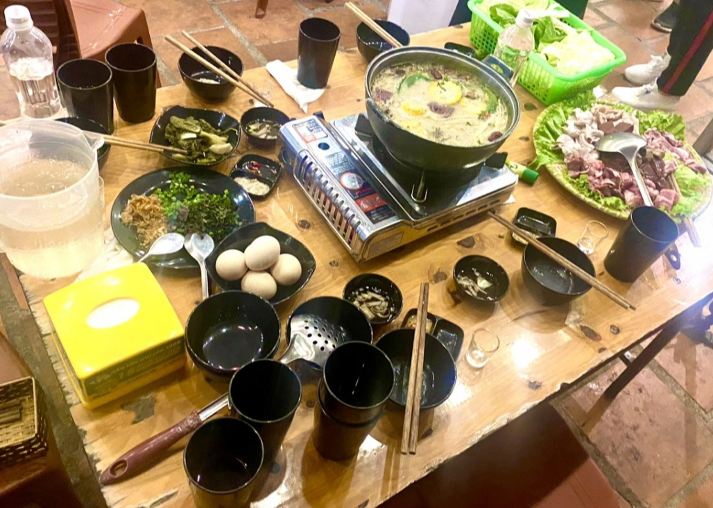 Công bố nguyên nhân vụ 5 người ngộ độc tại quán lẩu vỉa hè
