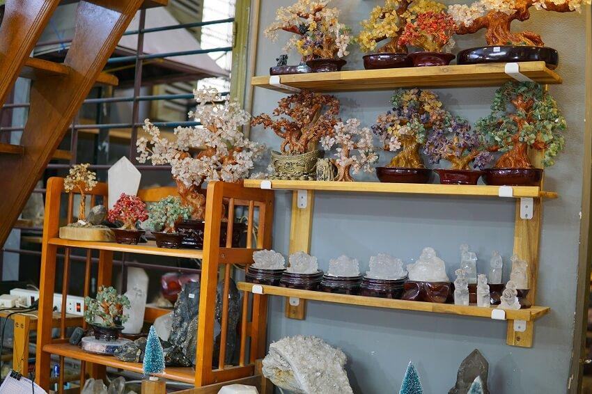 Kim Tự Tháp tẩy uế cho đá phong thủy uy tín