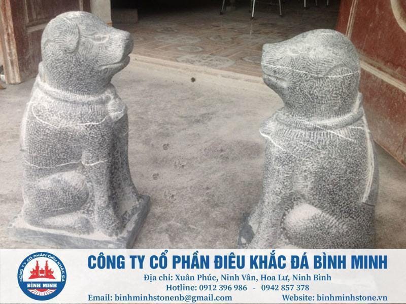 Tượng chó đá