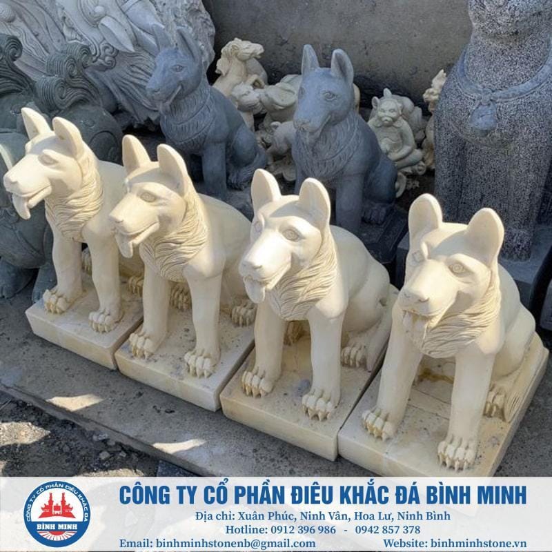 Tượng chó đá