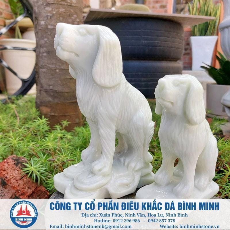 Tượng chó đá