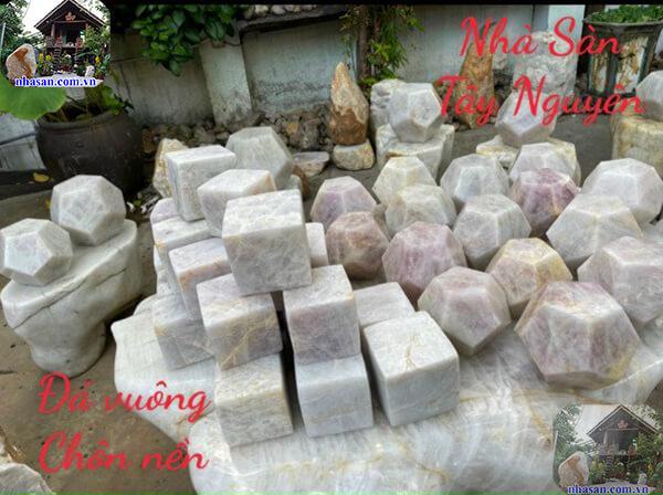Chôn Đá Thạch Anh Móng Nhà Có Tác Dụng Gì