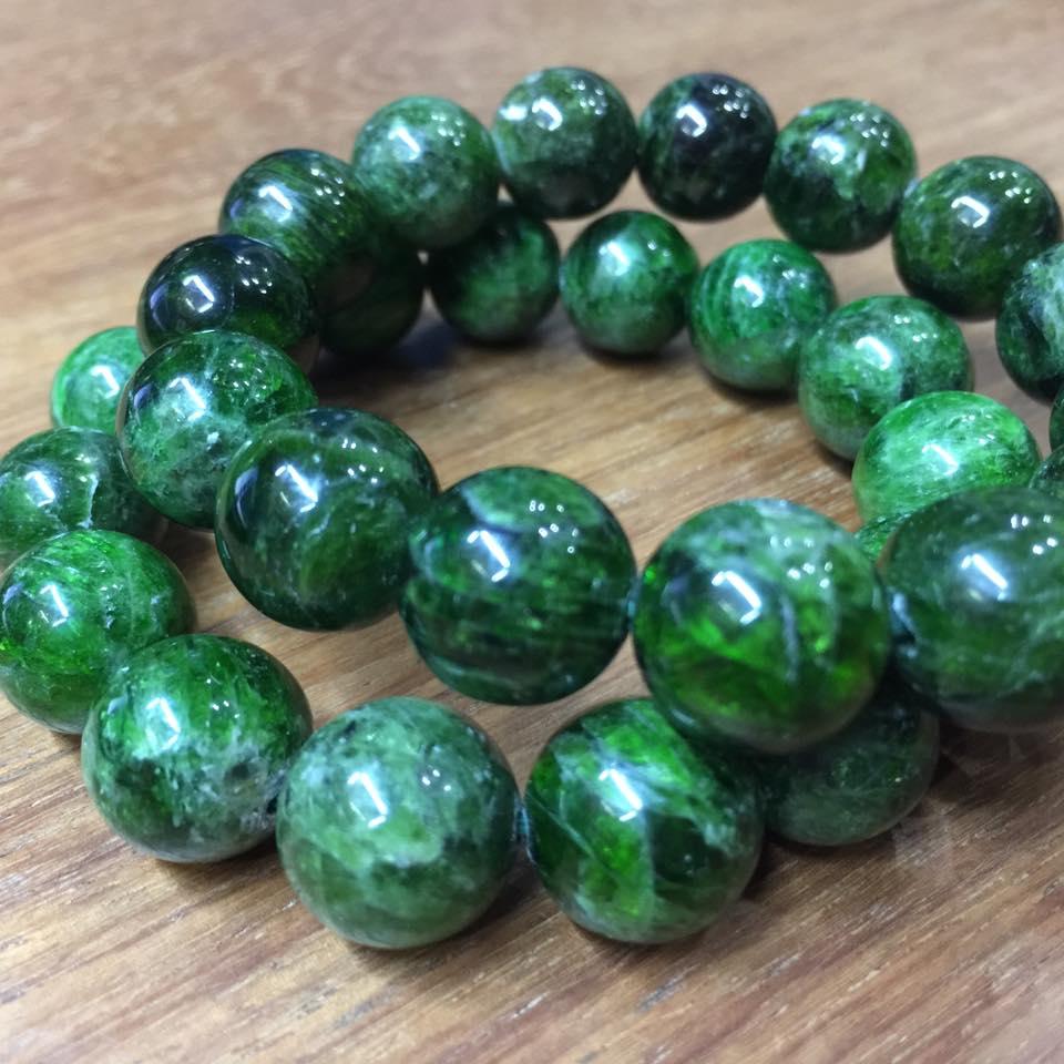 Đá Diopside