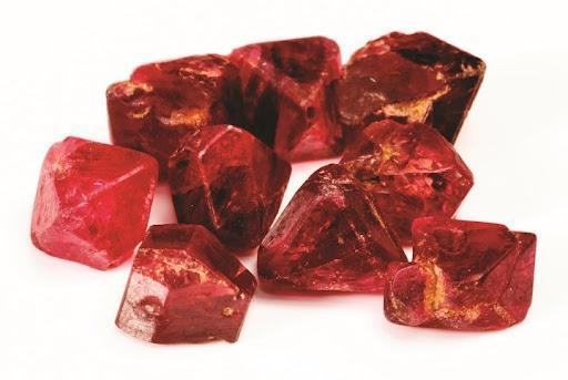 Đá Spinel