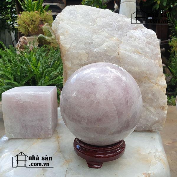 Bí Quyết Để Chọn Đá Thạch Anh Hình Tròn Hợp Mệnh Nhất