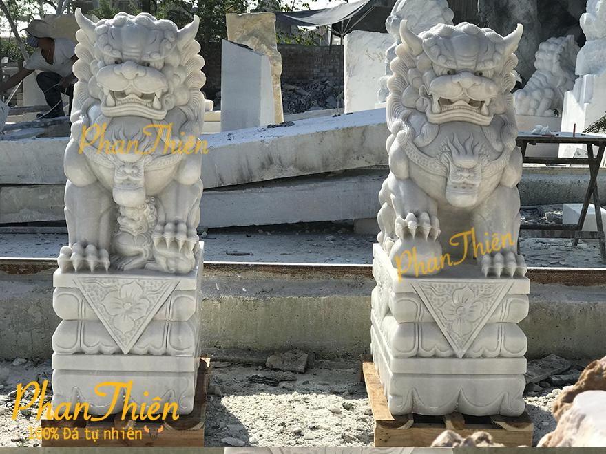 Kỳ Lân đá trắng