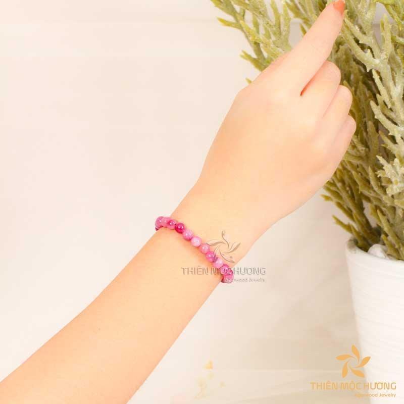 Vòng tay đá Ruby