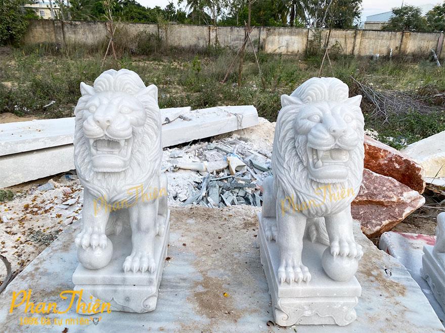 Tượng Sư Tử bằng Đá