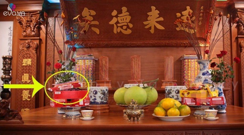 Tại sao không nên đặt tiền vàng mã trên bàn thờ? Đừng làm sai kẻo mất lộc
