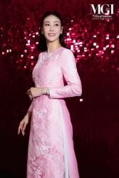 Hoa hậu Hà Kiều Anh ngày càng rạng rỡ, gợi cảm