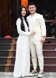Hé lộ hình ảnh Quang Hải bảnh bao, lịch lãm đi dạm ngõ...