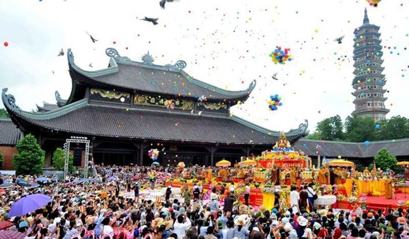 Thứ tự hành lễ, cách sắm lễ khi tới chùa
