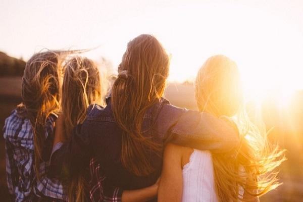 Giải mã ý nghĩa giấc mơ thấy người quen: Nên đánh số nào?