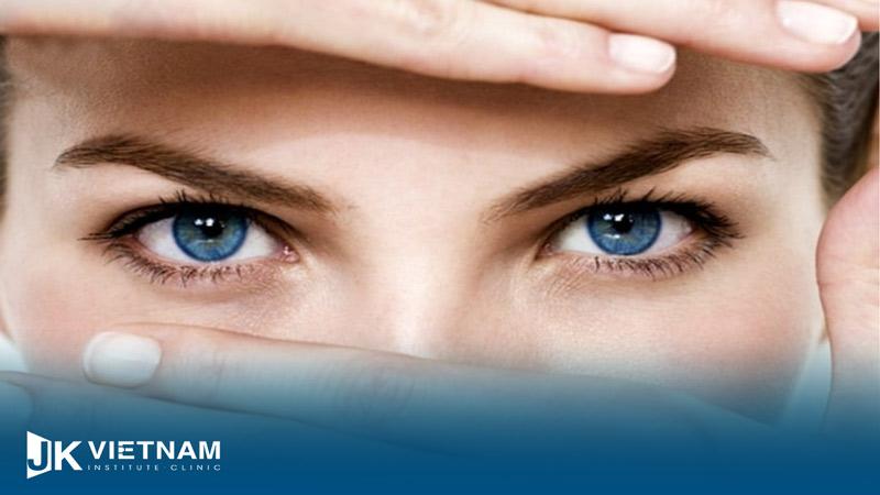Hốc mắt sâu tướng số như thế nào? Hốc mắt sâu tốt hay xấu? 
