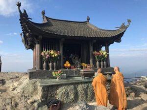 Nội dung bài văn khấn tại Chùa Đồng Yên Tử để cầu may xin lộc đầu năm