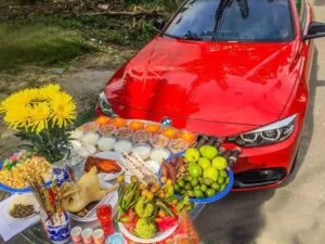 Cách cúng xe mới mua về 2023: Văn khấn cúng xe, lễ vật cúng xe và điều kiêng kỵ