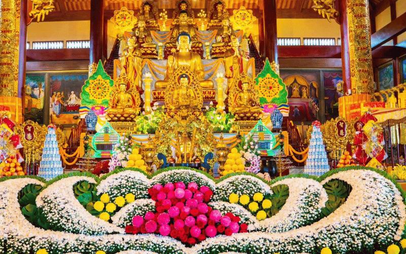 10 Bài văn khấn đi chùa ngắn gọn cầu bình an chuẩn 2024