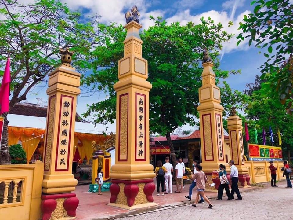 #8 bài văn khấn Ông Hoàng Mười cầu tài lộc sức khỏe đến công việc làm ăn