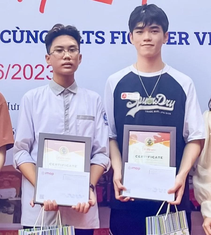 Học sinh lớp 9 Nghệ An chia sẻ cách học 7.0 IELTS