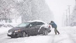 Canada bắt đầu mùa Đông, lạnh sâu và tuyết rơi dày đặc trên nhiều khu vực