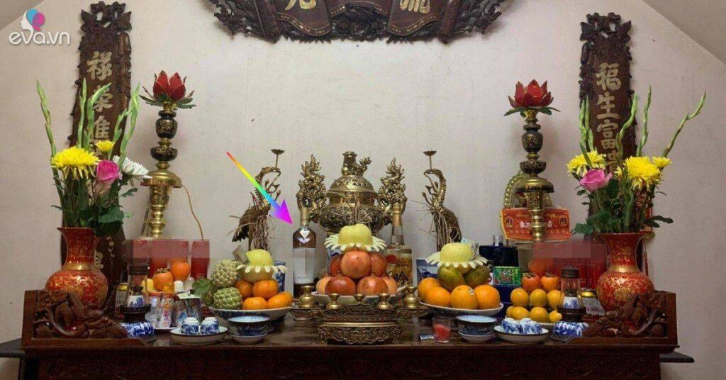 Dâng rượu thắp hương ngày Tết nhớ quy tắc “2 không – 1 nên”, gia đình mới êm ấm, con cháu được phù hộ