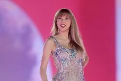 Tạp chí Forbes: Nữ ca sĩ Taylor Swift gia nhập làng tỷ phú thế giới