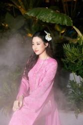 Thần thái đẳng cấp 'dâu hào môn' của Hoa hậu Đỗ Mỹ Linh