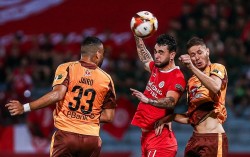V-League 2023/24: HLV Kim Sang Sik dự khán trận Thể Công Viettel thất bại trước Hoàng Anh Gia Lai