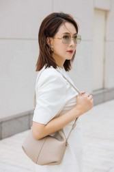 Diễn viên Hồng Diễm 'Trạm cứu hộ trái tim' thanh lịch, cuốn hút