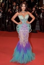 5 mẫu đầm dạ hội của nhà thiết kế Việt trên thảm đỏ Liên hoan phim Cannes 2024