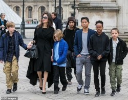 Con cái là tất cả đối với minh tinh Angelina Jolie