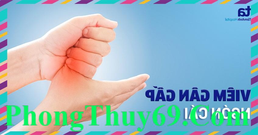 bàn tay với các ngón tay
