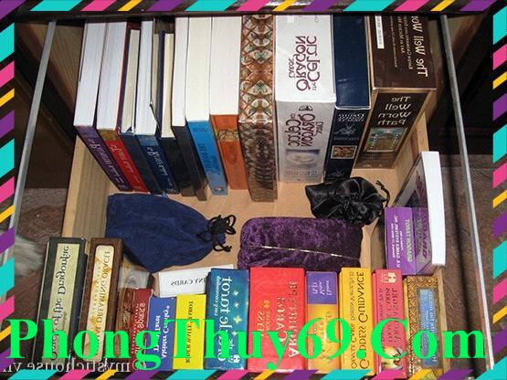 Cách sử dụng bài Tarot va Oracle