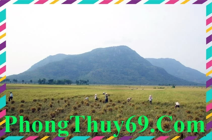 Núi Cấm - ngọn núi linh thiêng bậc nhất ở miền Tây, nơi từng có nhiều thầy bùa đến tu luyện