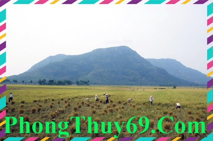 Núi Cấm - nơi từng có nhiều thầy bùa đến tu luyện