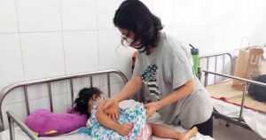 CẢNH TỈNH về dậy thì sớm ở 530 . 000 Trẻ em Trung Quốc
