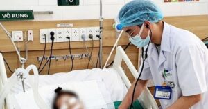 Nguy hiểm từ việc uống nước kiềm theo lời thầy lang trên Facebook