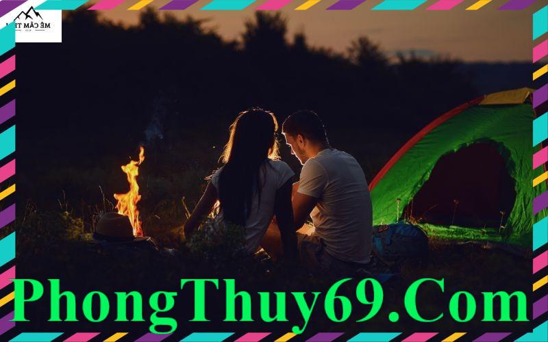 Cắm trại đêm khuya