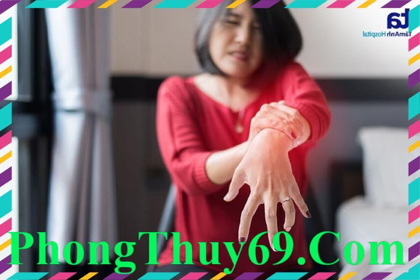 dấu hiệu bị đột quỵ