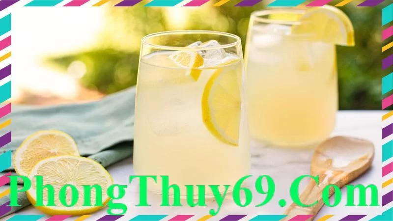 Uống nước chanh giúp cân bằng độ pH