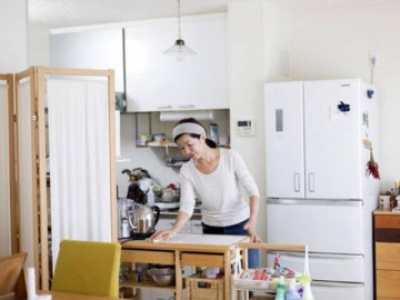 Khi dâng nước cúng, lượng nước rót vào chén bao nhiêu thì chuẩn phong thủy 5 Nhiều người vô tình làm mất lộc tiền bạc và cách đơn giản đến bất ngờ giúp tiền bạc, tài khí lưu thông