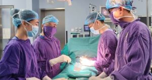 Khám phá giới tính: Điều gì xảy ra khi bạn không biết mình là nam