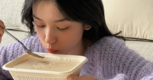 Ban đêm quá đói để ngủ nhưng ăn lại sợ tăng cân? Tiết lộ 6 món ăn vặt "cứu tinh" cho chị em, ít hại giấc ngủ