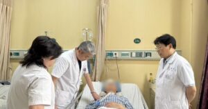 Người đàn ông 42 tuổi bất ngờ bị đột quỵ dù không hút thuốc, uống rượu: Bác sĩ nói "do làm 3 việc này"