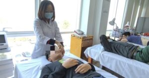 Chăm sóc sức khỏe cha mẹ dịp Tết để gia đình thêm khởi sắc