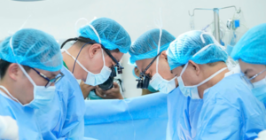Ghép tim thành công cho thiếu niên 15 tuổi