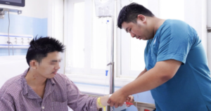 Nam nhân viên văn phòng ngừng tim khi đang chơi cầu lông