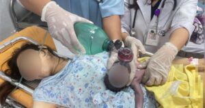 Đẻ rớt tại nhà , nguy hiểm khi không gọi cấp cứu 115 ngay lập tức