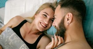 Những phản ứng kỳ lạ của phụ nữ khi lên đỉnh: Khám phá những điều thú vị